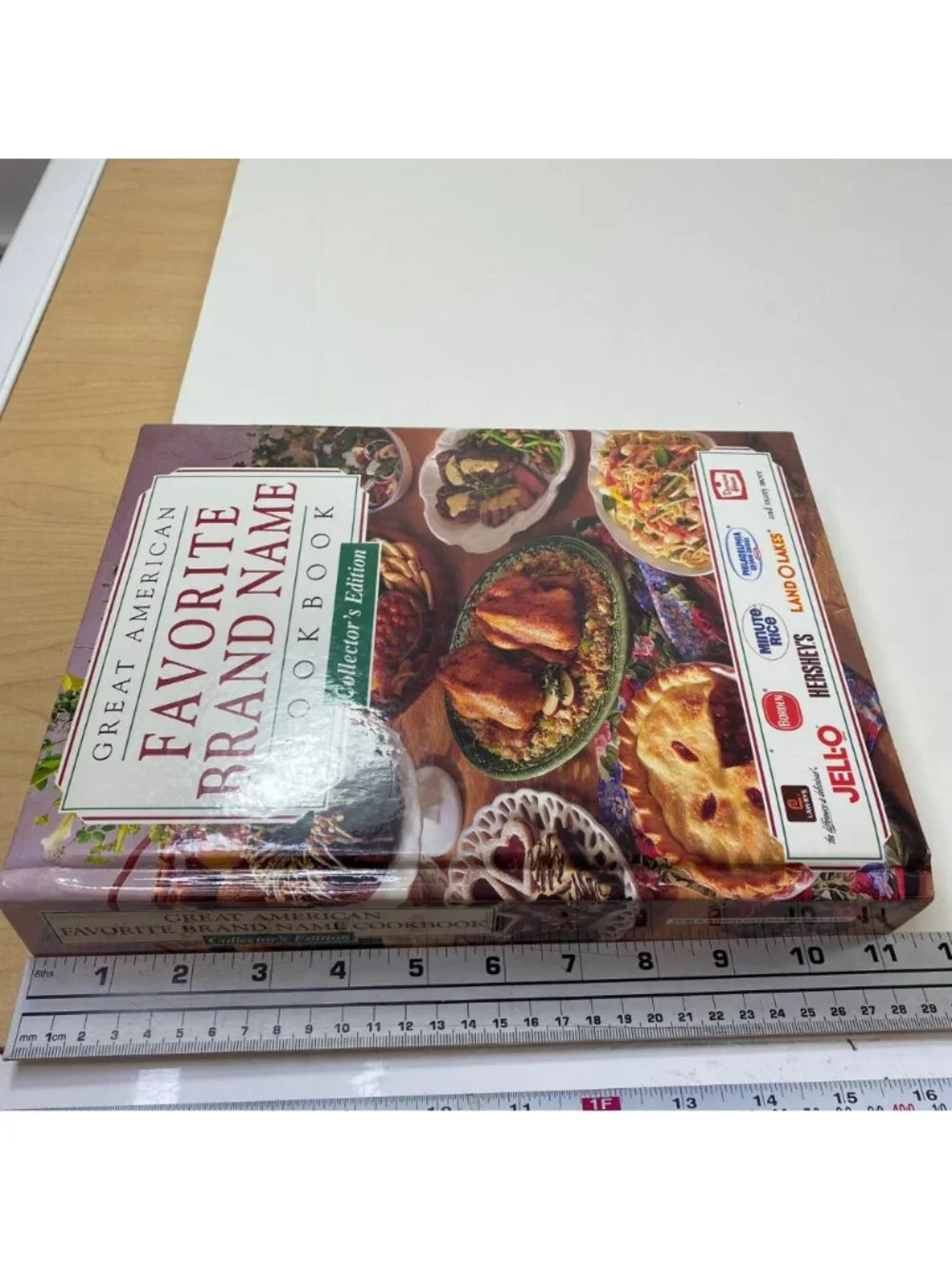 1993s Great American Favorite Brand Name Cookbook Collectors Edition